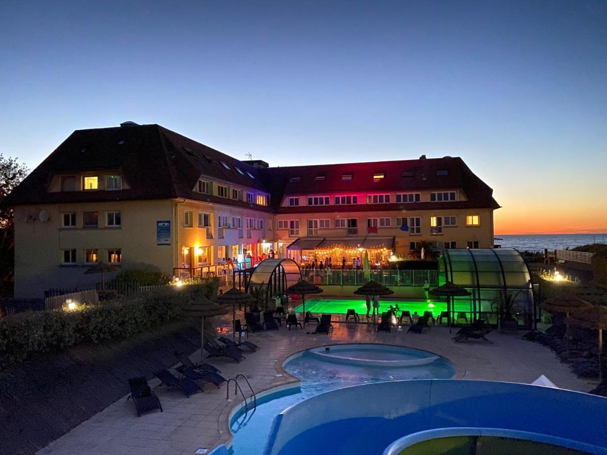 Hotel Club De La Plage Merville-Franceville-Plage Esterno foto
