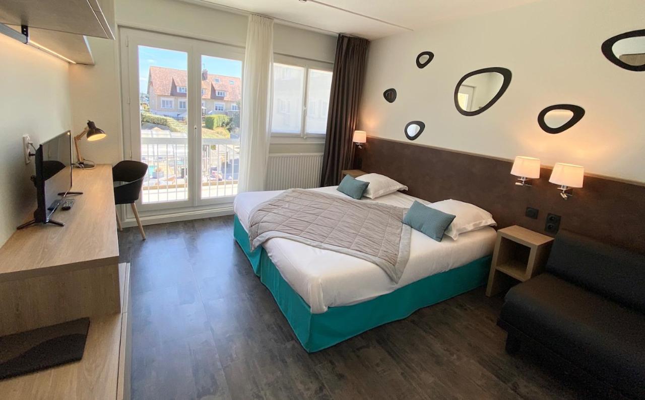 Hotel Club De La Plage Merville-Franceville-Plage Esterno foto